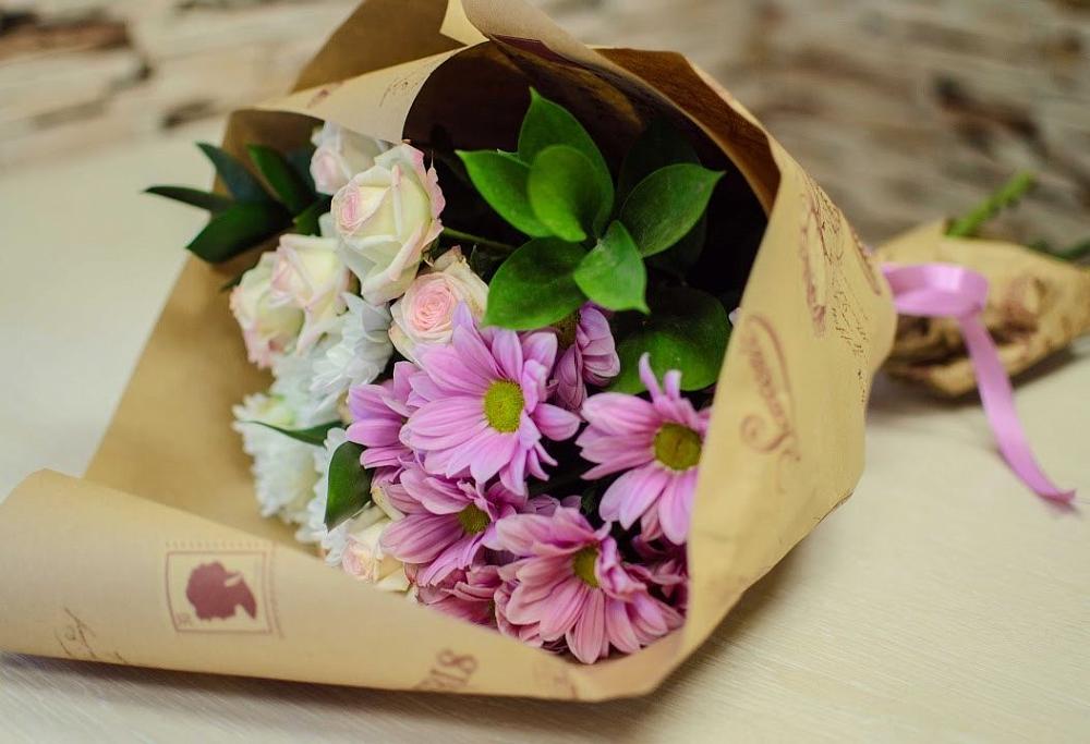 Букет цветов из: Розы и Хризантемы в Поповке Воронежской области