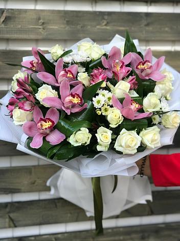 Букет цветов из: Розы и Хризантемы в Поповке Воронежской области