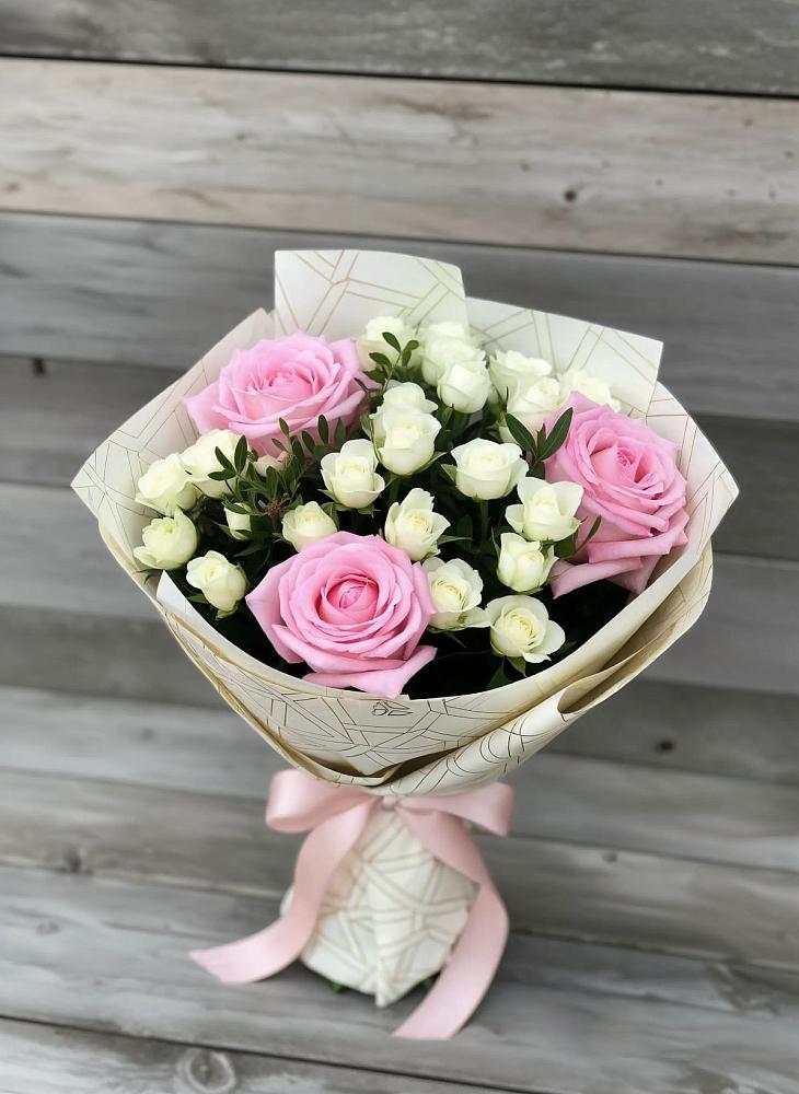 Букет цветов из: Розы в Поповке Воронежской области