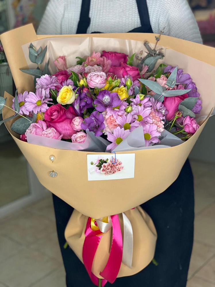 Букет цветов из: Хризантемы, Гвоздики и Альстромерии в Поповке Воронежской области