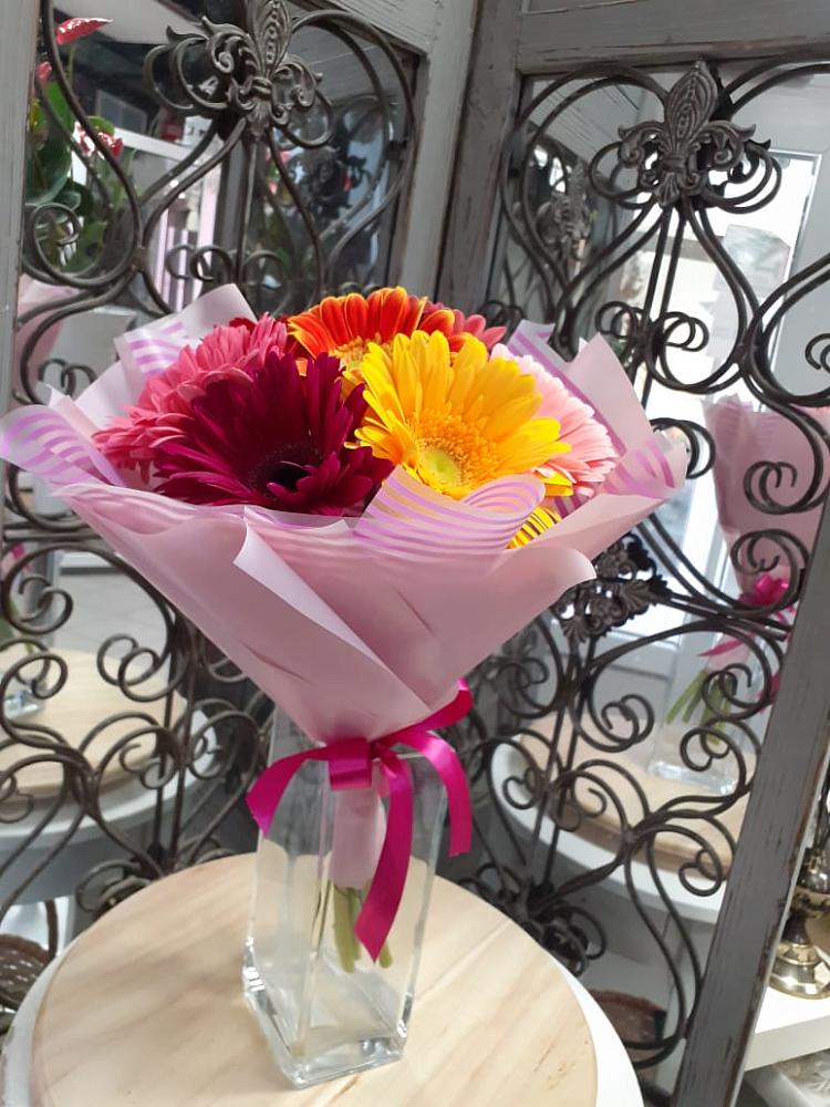 Букет цветов из: Герберы в Поповке Воронежской области