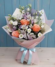 Букет цветов из:  Лизиантусы, Розы, Альстромерии и Гипсофила в Поповке Воронежской области