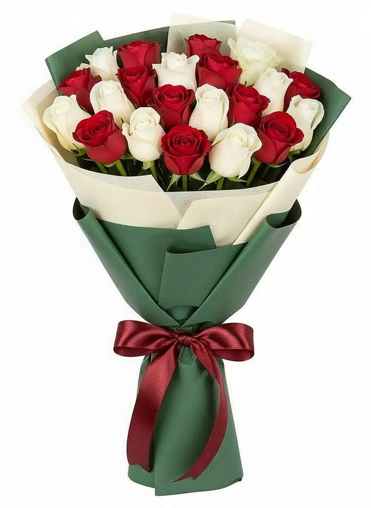Букет Микс из красных и белых роз в Поповке Воронежской области