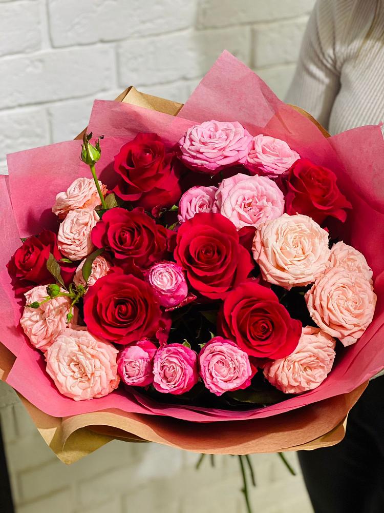 Букет цветов из: Розы в Поповке Воронежской области