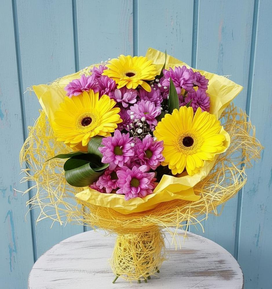 Букет цветов из: Хризантемы и Герберы в Поповке Воронежской области