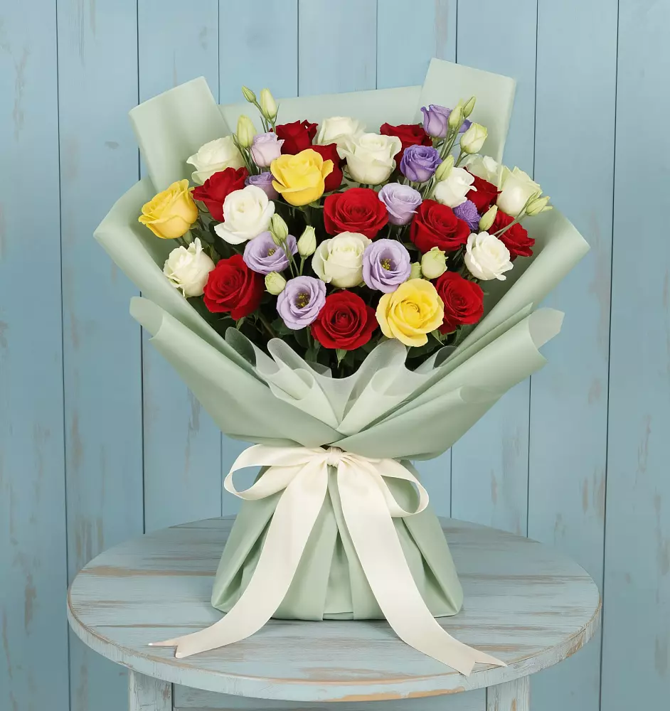 Букет цветов из: Розы в Поповке Воронежской области