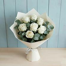 Букет Белые розы в Эвкалипте в Поповке Воронежской области
