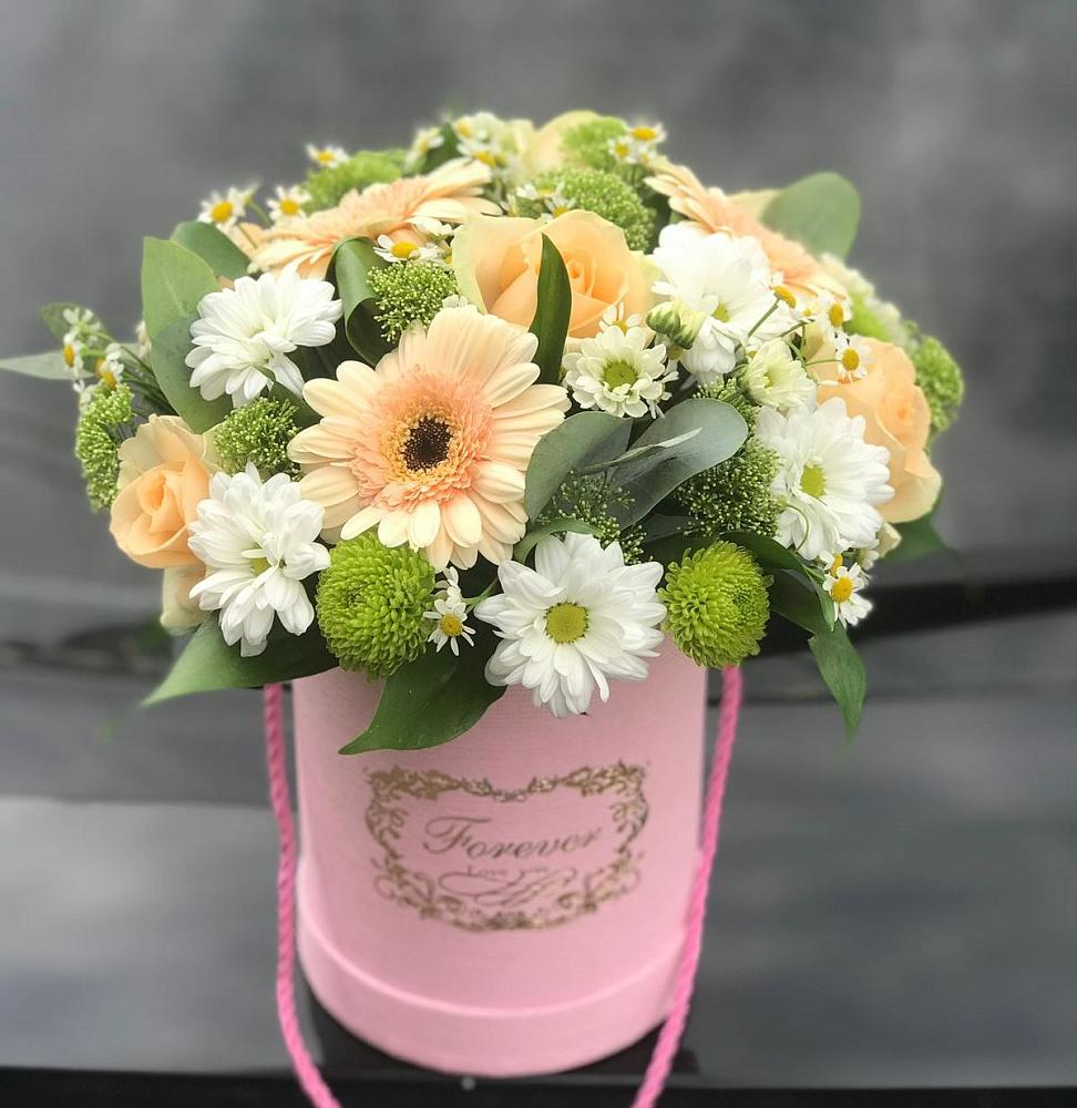 Цветочная композиция из Розы, Герберы и Хризантемы в шляпной коробке в Поповке Воронежской области