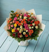 Букет Микс из разноцветных кустовых роз в Поповке Воронежской области