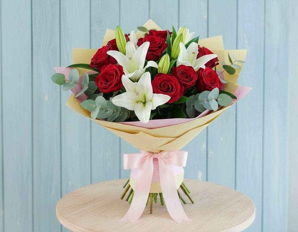 Букет цветов из: Лилии и Розы в Поповке Воронежской области