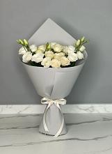 Букет цветов из:  Розы и Лизиантусы в Поповке Воронежской области